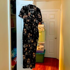 Black Floral Print Jumpsuit-Size M-NWT’s!